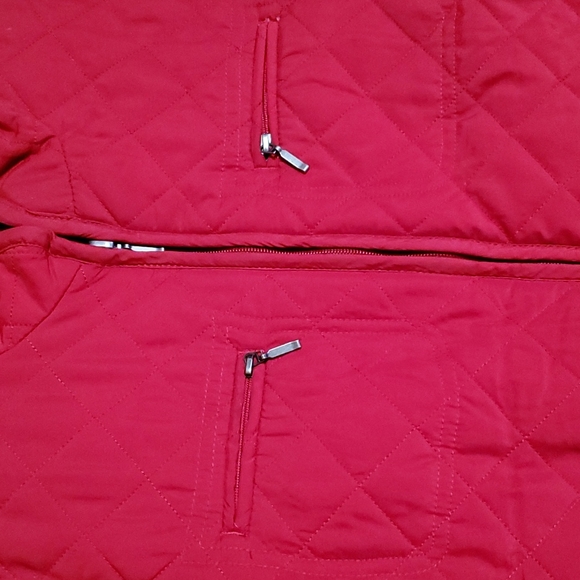 Croft & Barrow women's red quilted vest size small - Picture 3 of 7